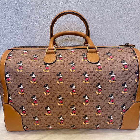 GUCCI x Disney Mickey Duffle Bag Collector’s Item (Unused) - Picture 3 of 15